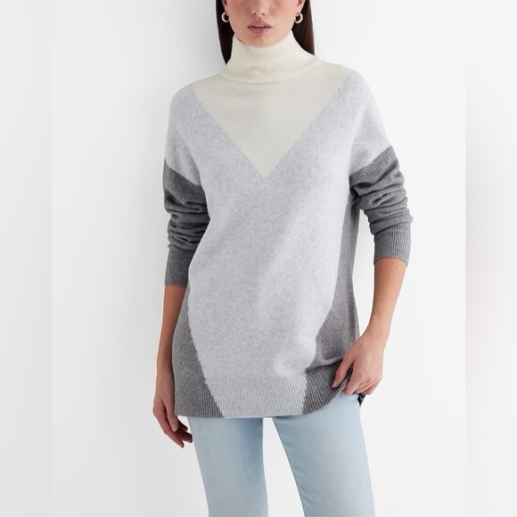 Express tunic sweater - Picture 2 of 5